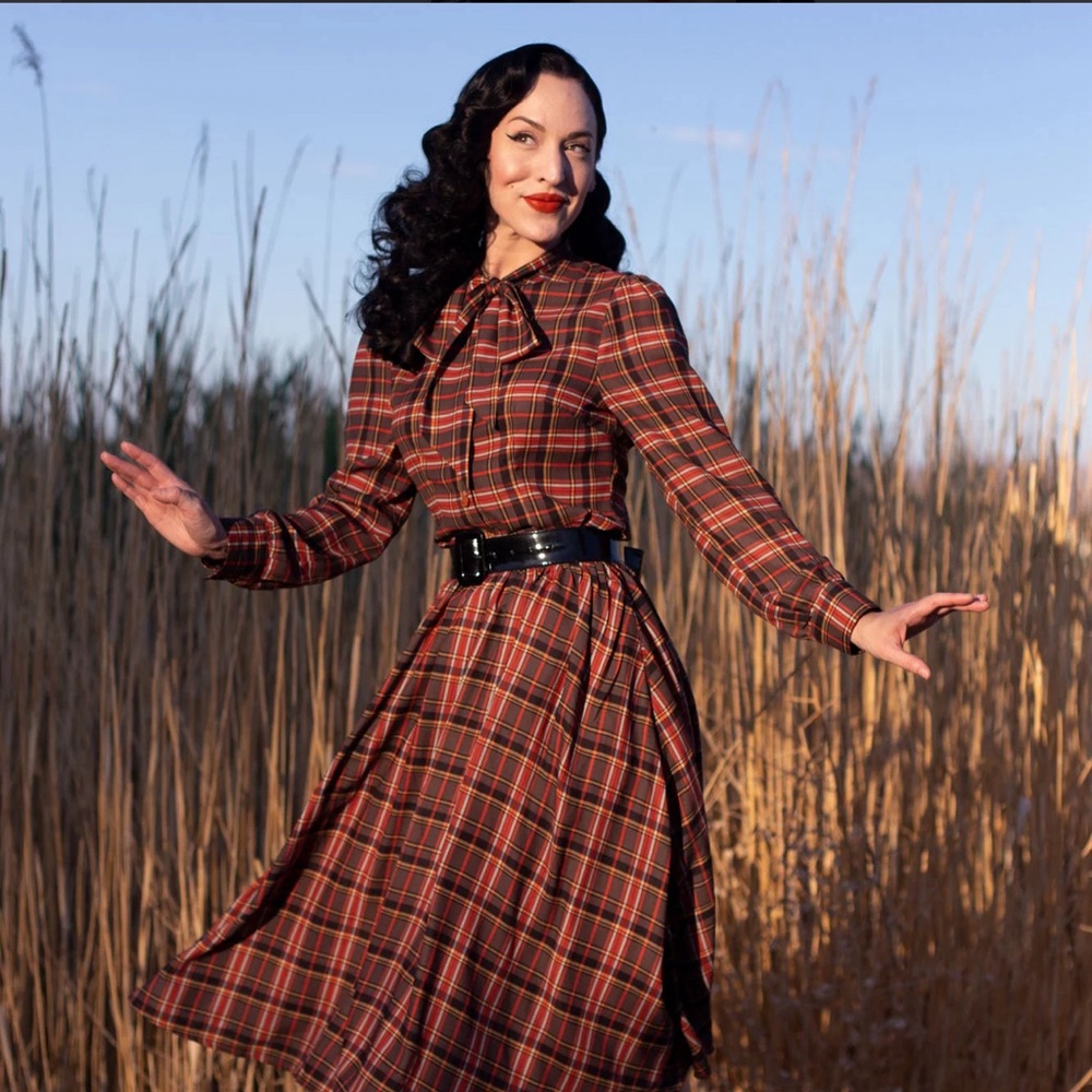 NWT Tatyana Tailor and Twirl Clara skirt - XL